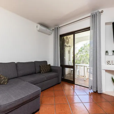 Akivillas Felicity אלבופיירה
